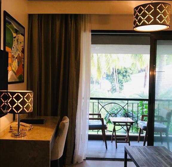 בית מלון כפרי Silver Waves Resort & Spa Daman