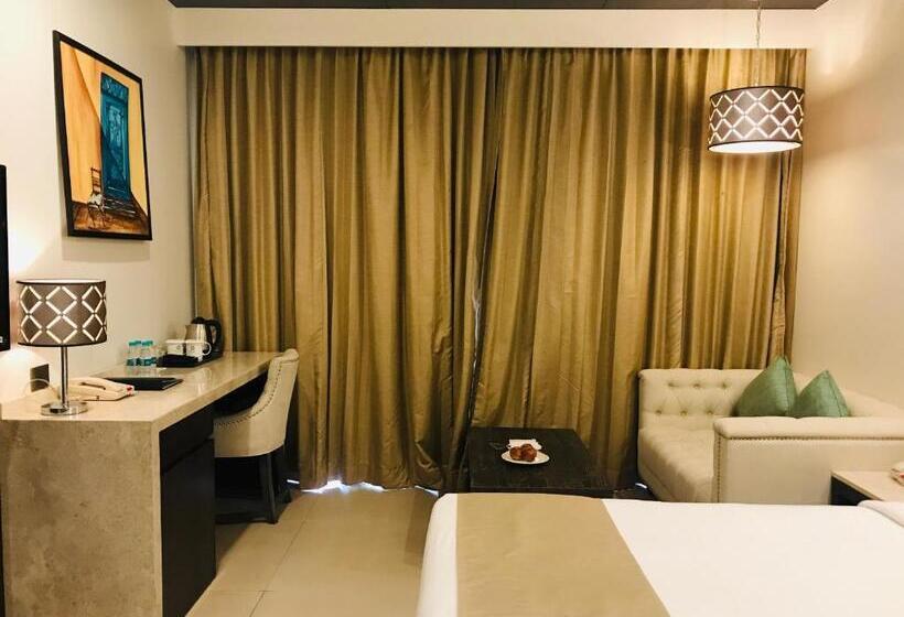 בית מלון כפרי Silver Waves Resort & Spa Daman