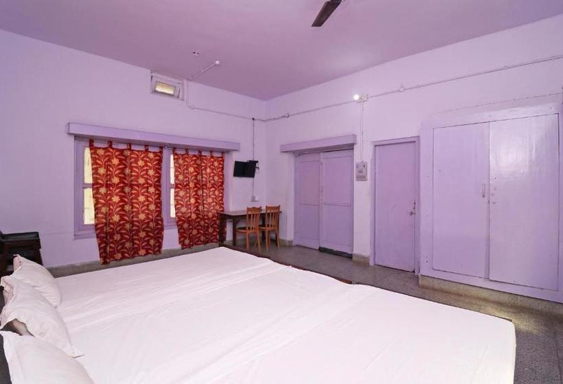 فندق Spot On 45721 Mahabir Guest Inn