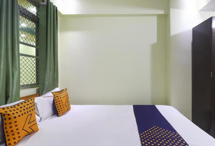 ホテル Spot On 76535 Sneh