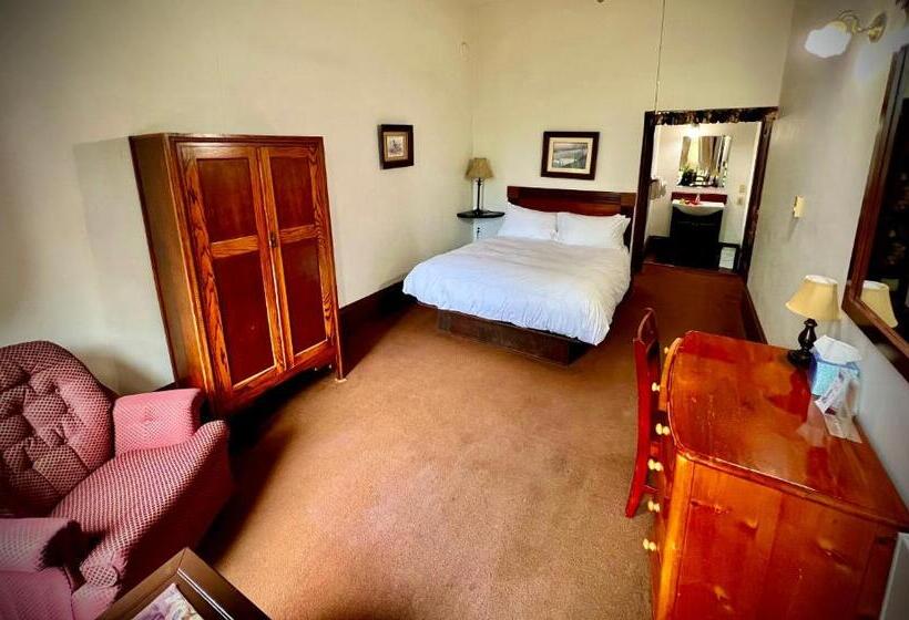 فندق The Monarch