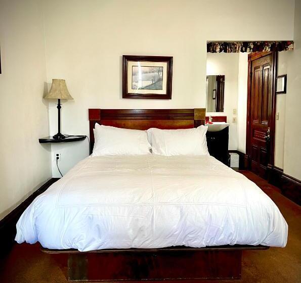 فندق The Monarch