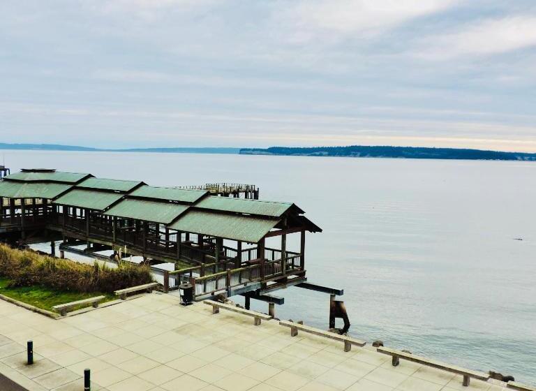 فندق The Monarch