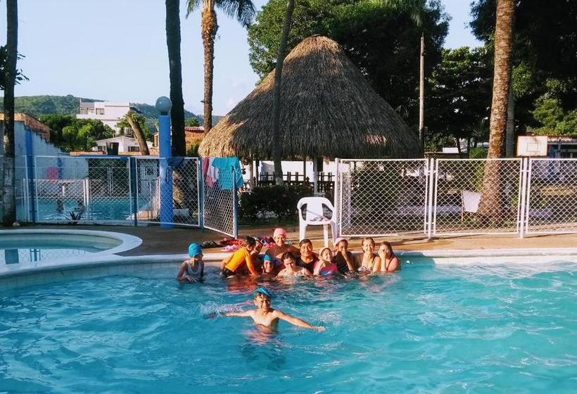 Отель Villa De Rauzan