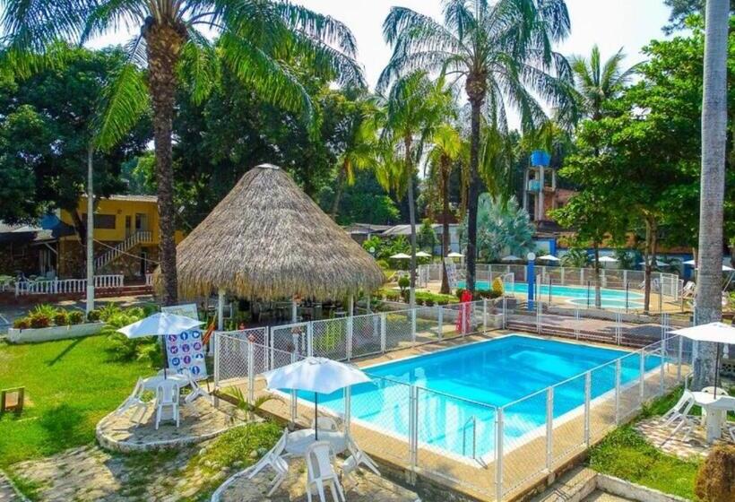 Отель Villa De Rauzan