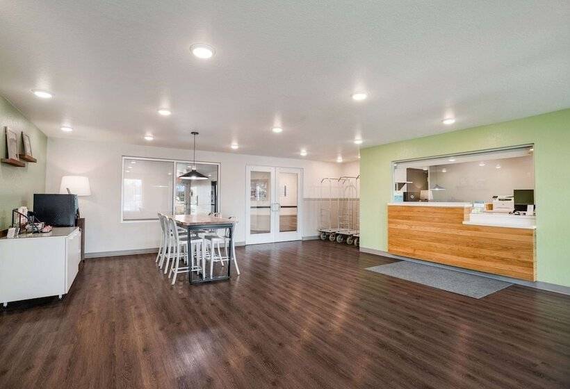 בית מלון כפרי Woodspring Suites Sulphur  Lake Charles