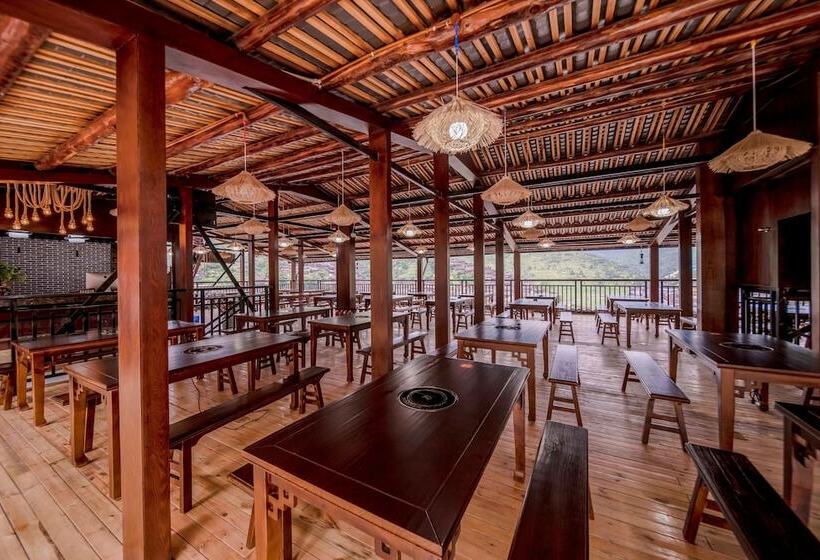 호텔 Xijiang Village Vision