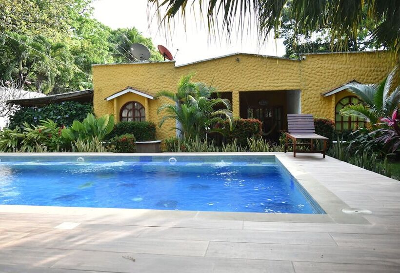 Пансион Eco Hostal Kuima