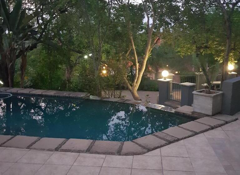 פנסיון Forget Me Not Selfcatering Apartments