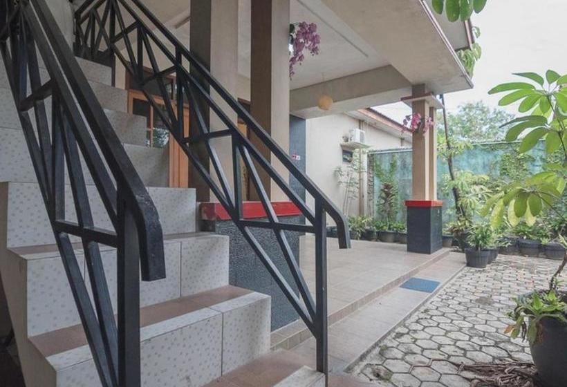 Pensão Reddoorz Near Radin Intan Airport Lampung 2