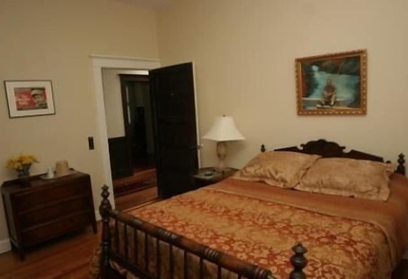 فندق صغير Riverview