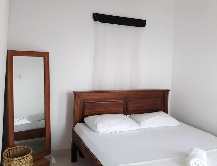 مبيت وإفطار Desire Village Rakwana