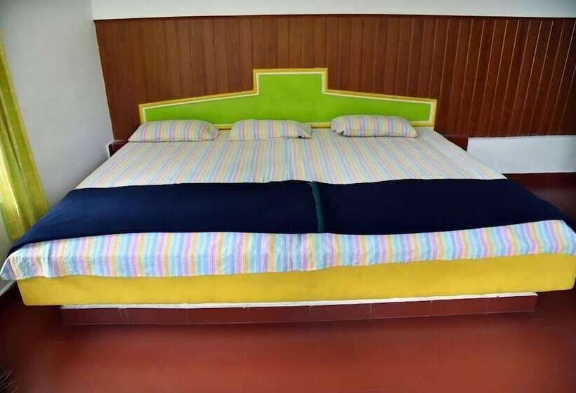 Bed and Breakfast Marayoor Holidays