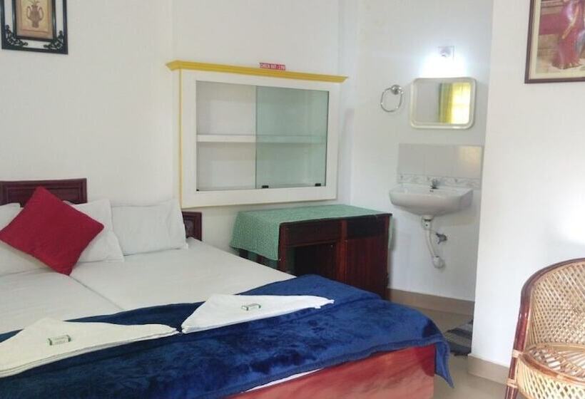 Bed and Breakfast Marayoor Holidays