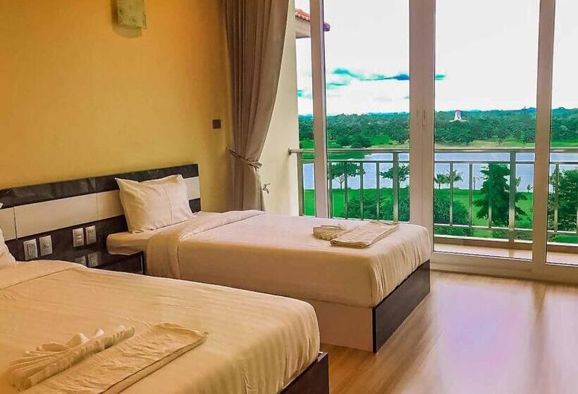 Happy City Golf & Resort