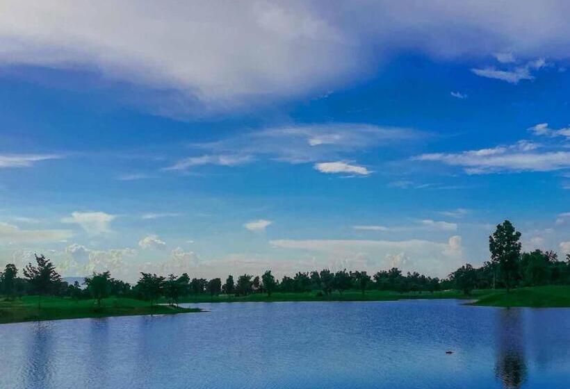 Happy City Golf & Resort