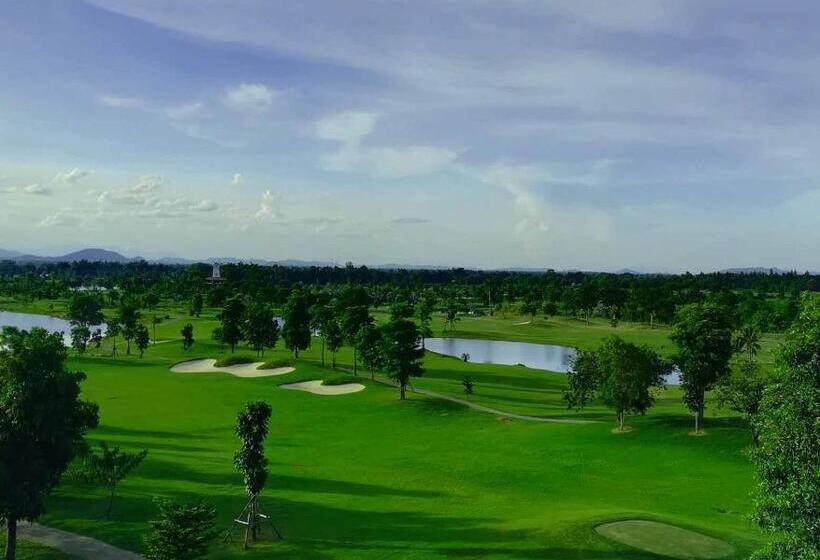 Happy City Golf & Resort