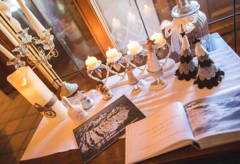 בית מלון כפרי Albergo Vezzana