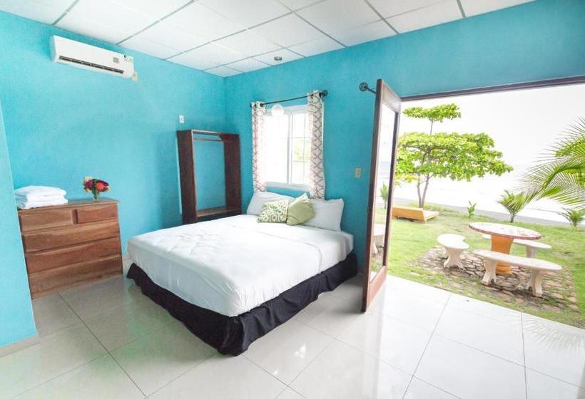 בית מלון כפרי Big Daddy S Beach Club &