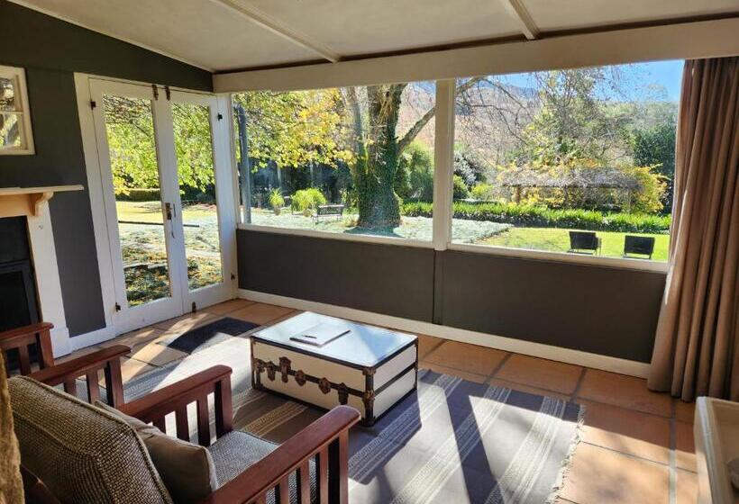 בית מלון כפרי Cleopatra Mountain Farmhouse