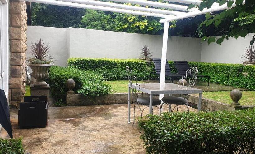 בית מלון כפרי Cleopatra Mountain Farmhouse