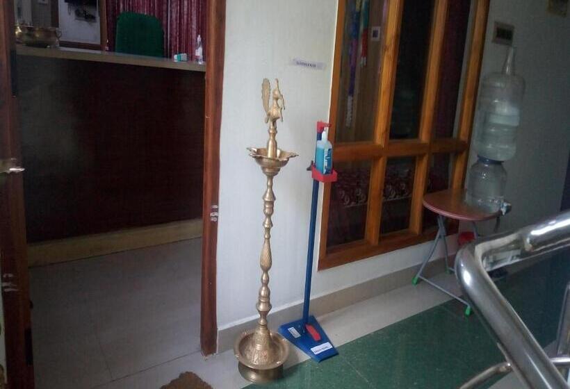 酒店 Haleemas Residency