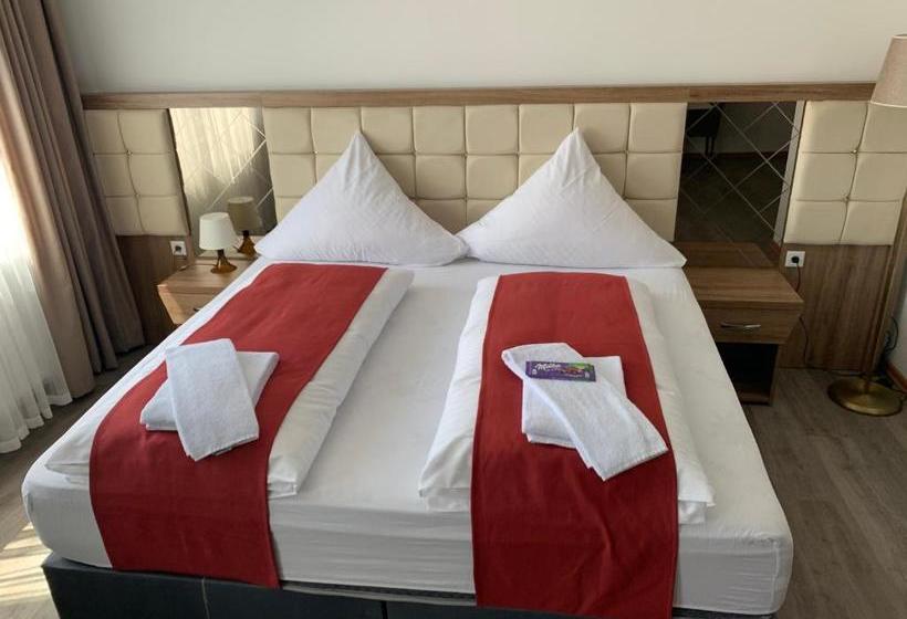 Отель Hausen Obertshausen Frankfurt