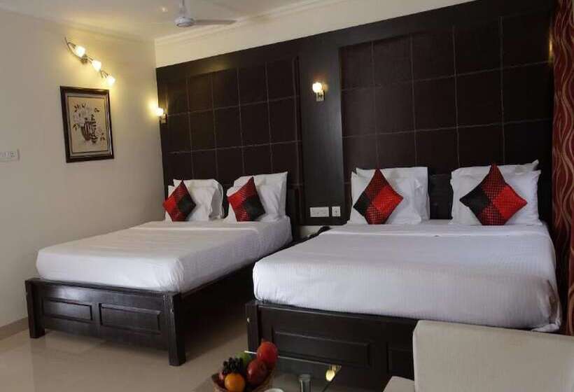 Отель Hilarity Inn