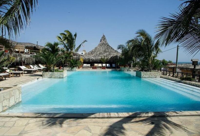 Отель Las Cabañas De Antica