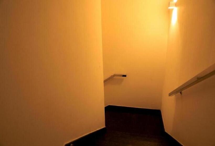 فندق Laya Regency