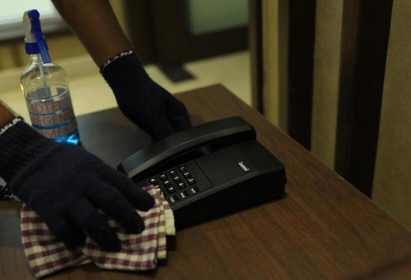 فندق Laya Regency