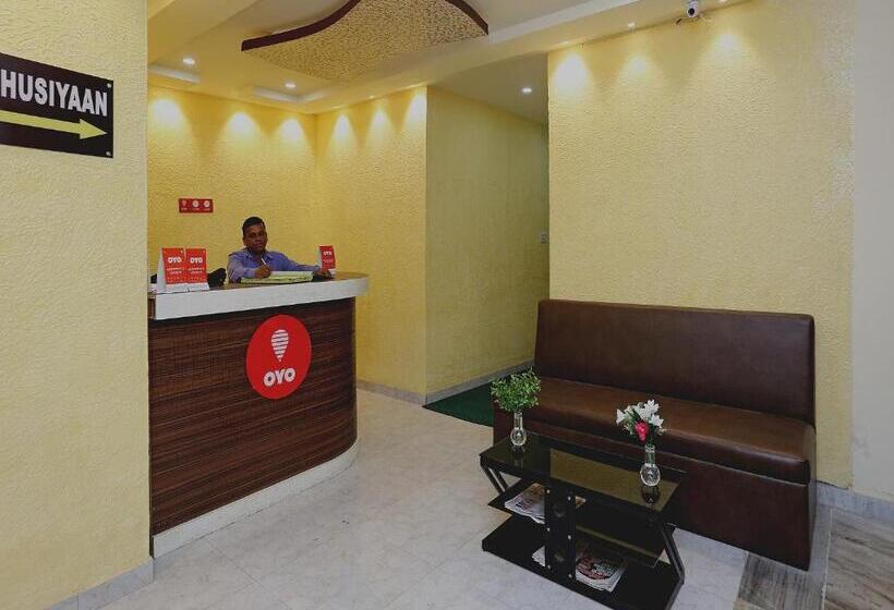 Отель Oyo 11547  Mona Palace