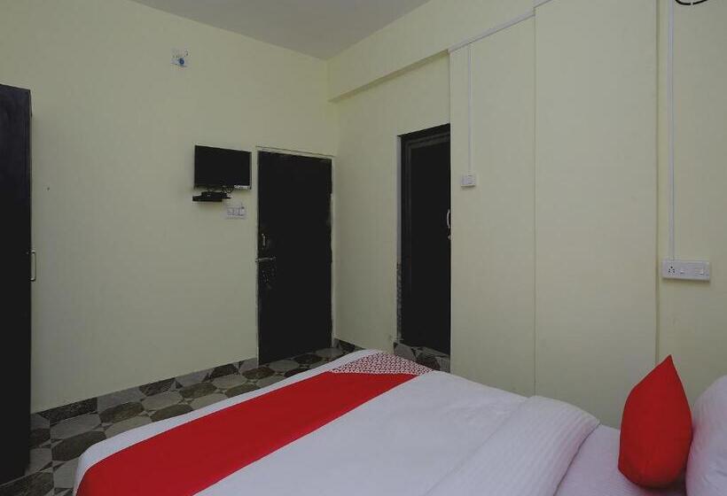 Отель Oyo 11547  Mona Palace