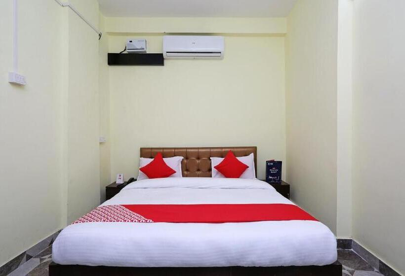 Отель Oyo 11547  Mona Palace