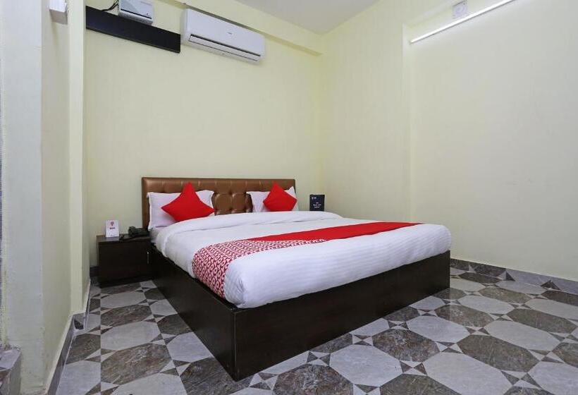 Отель Oyo 11547  Mona Palace