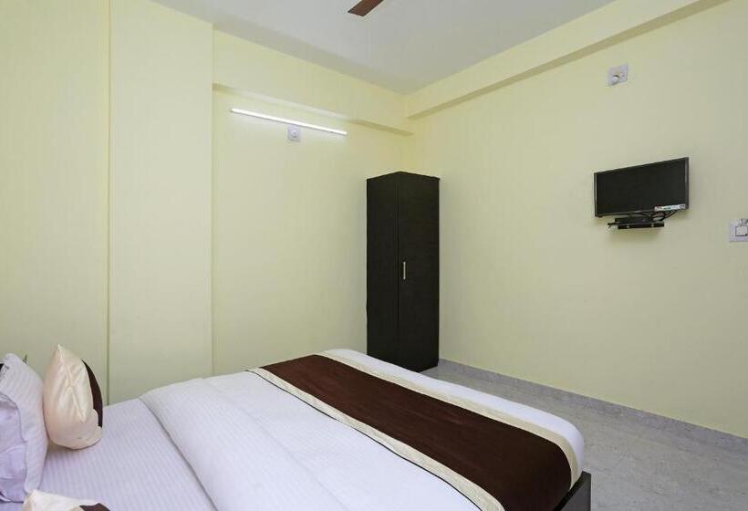 Отель Oyo 11547  Mona Palace