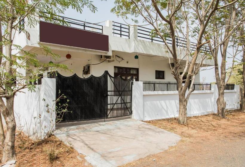 فندق Oyo 15195 Mayra The Hill Top