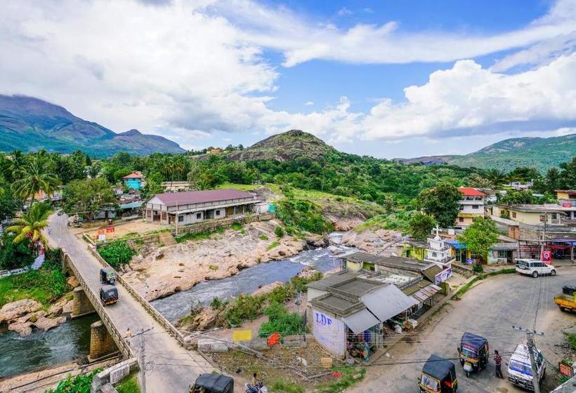 Отель Oyo 15647 River View Inn