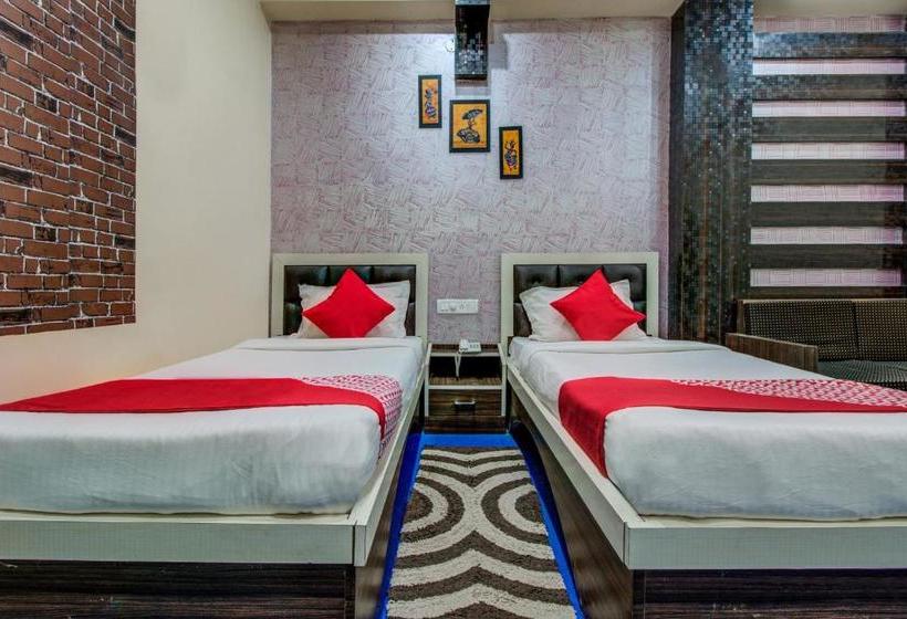 فندق Oyo 22376 Delight