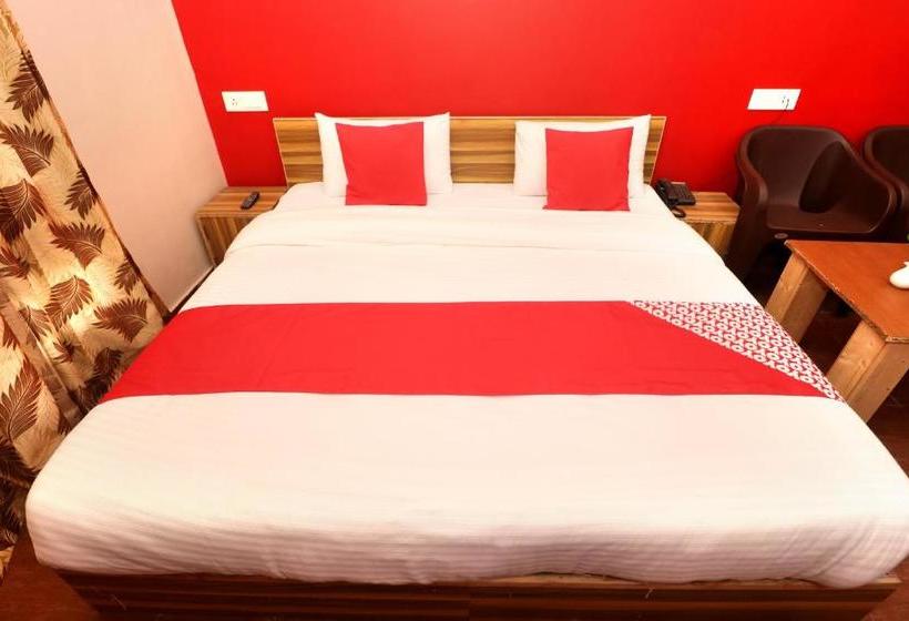 호텔 Oyo 40149 Divine Point