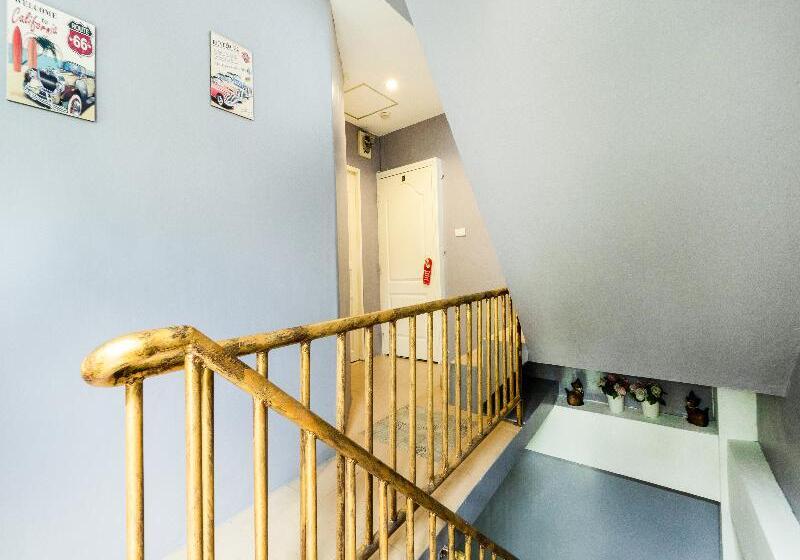 酒店 Oyo 75375 Lisa Guesthouse