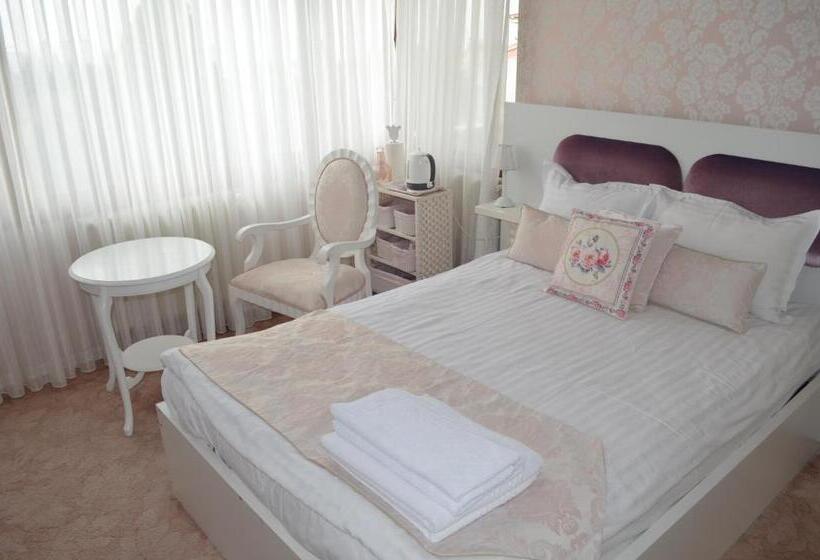 هتل Parla Viens Suites