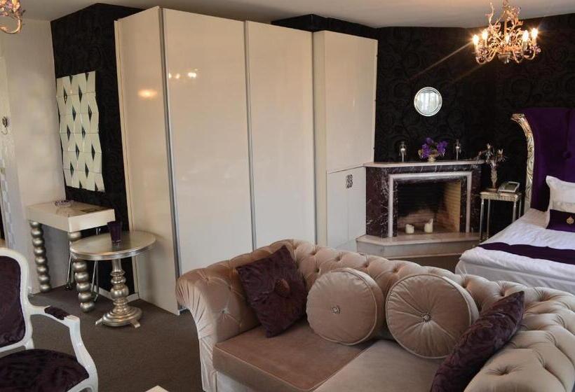 هتل Parla Viens Suites