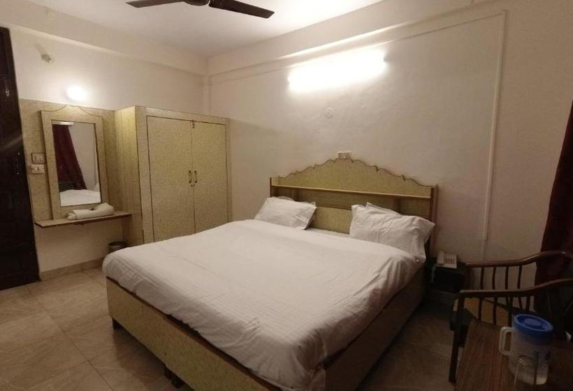 Hotel Shingar  Mussoorie Mallroad