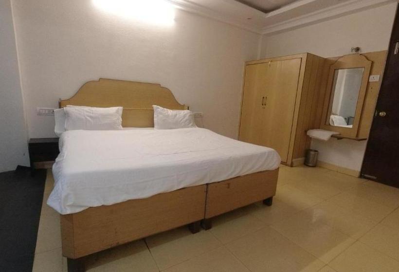 Hotel Shingar  Mussoorie Mallroad