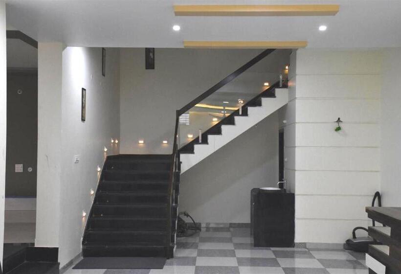 בית מלון כפרי Shri Sharanam