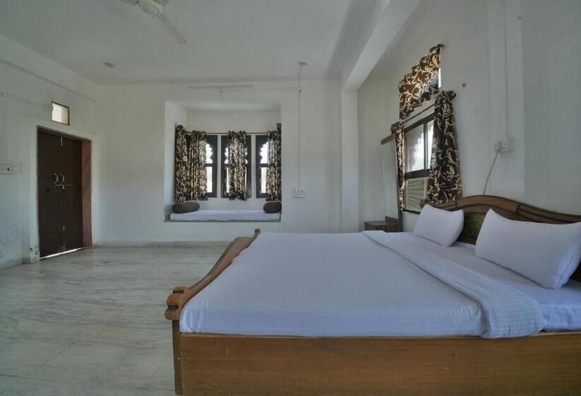 Hotel Spot On Palace Anjali