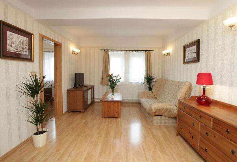 בית מלון כפרי štekl   Hrubá Skála