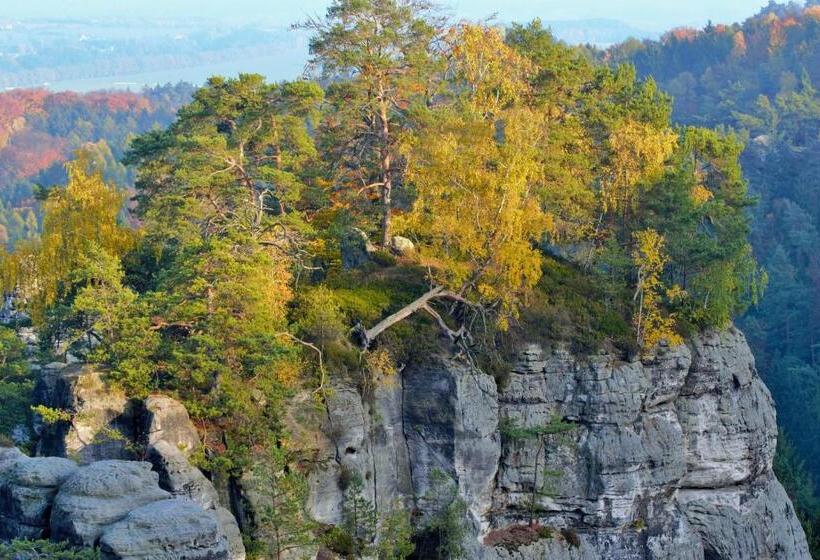 בית מלון כפרי štekl   Hrubá Skála