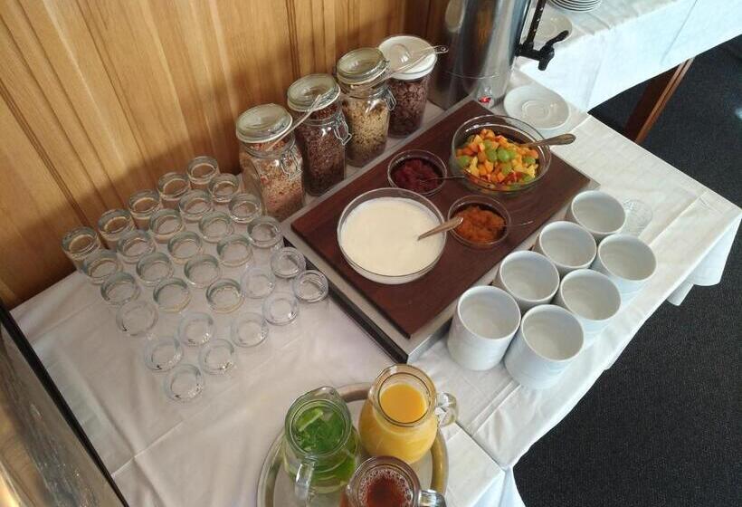 בית מלון כפרי štekl   Hrubá Skála